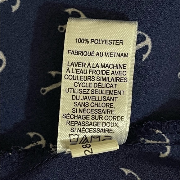 Express sz XS top button down lightweight silky feel navy with white - Picture 13 of 13